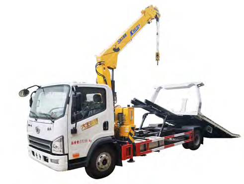 FAW 5 tons 4x2 wrecker truck with crane