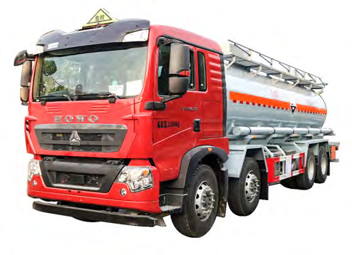 HOWO 18000 liters chemical liquid transport truck