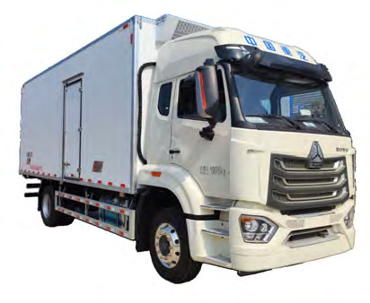 SINOTRUK HOWO 6.8 meters refrigerated truck