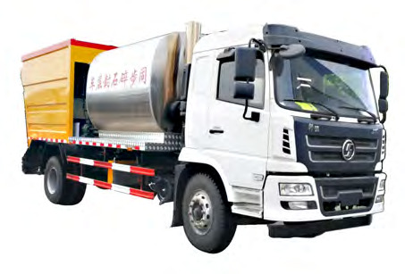 SHACMAN 4x2 Synchronous Chip Seal Truck