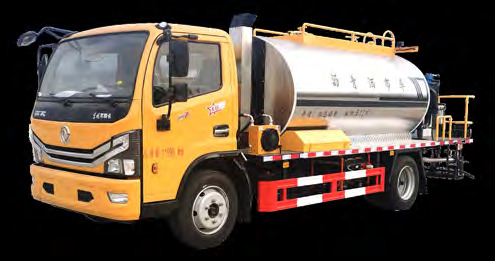 DONG FENG 8000L Asphalt distributor truck